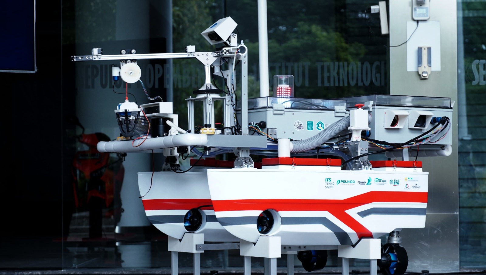 Kapal Dengan Sistem Autonomous Surface Vehicle Asv Milik Barunastra Its Nala Proteus 2.0 Yang Dipresentasikan Dalam Neva Maritime Congress